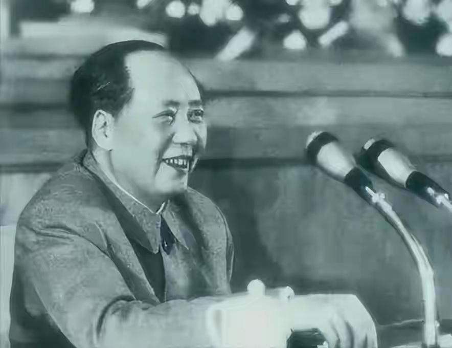 毛主席时代的中国，对外能有多强硬？全世界都必须依照他的标准。

你要是翻开那段历