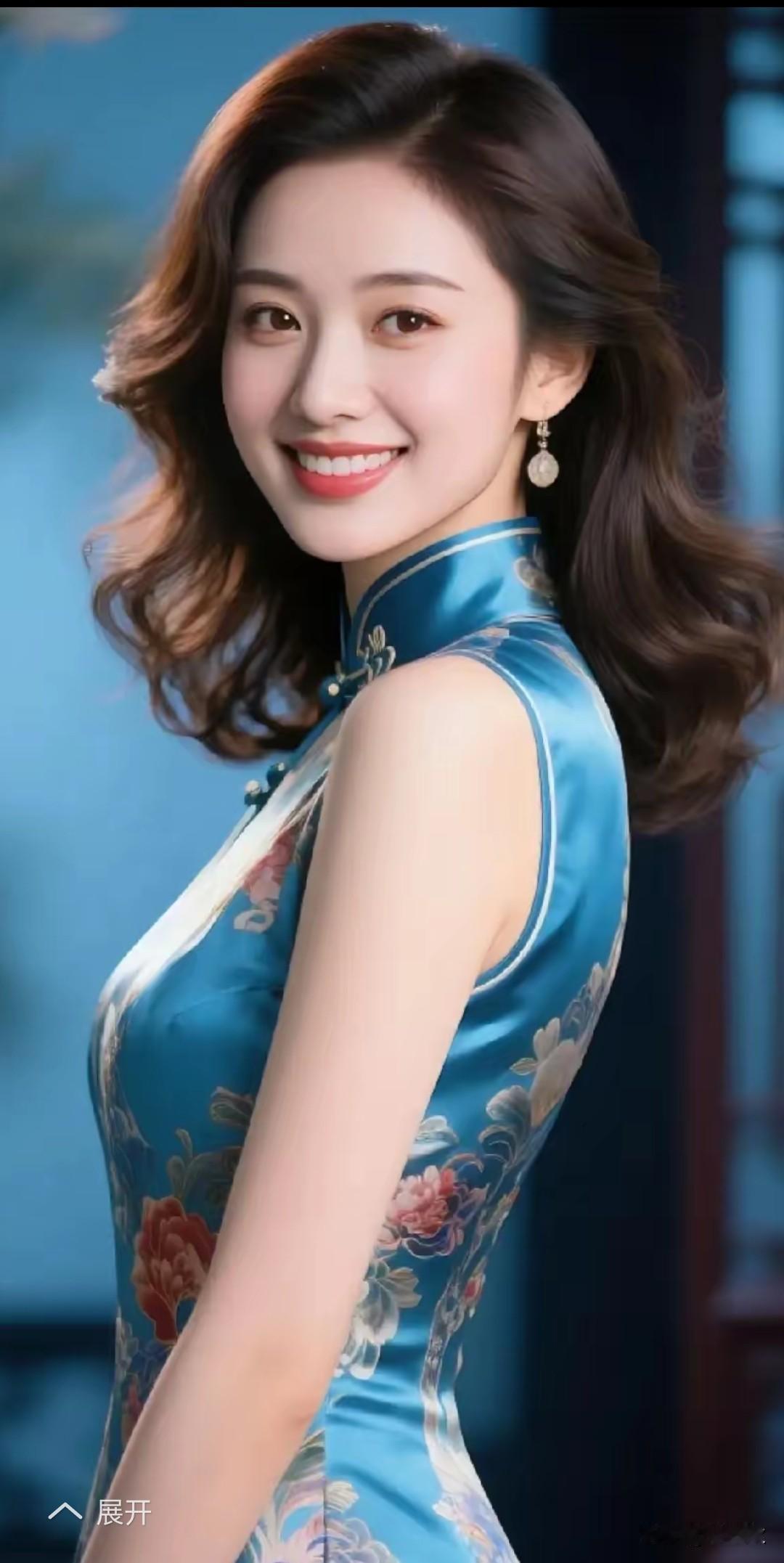 上联：绮梦深藏心尖上
下联：眉目传情秋水映。