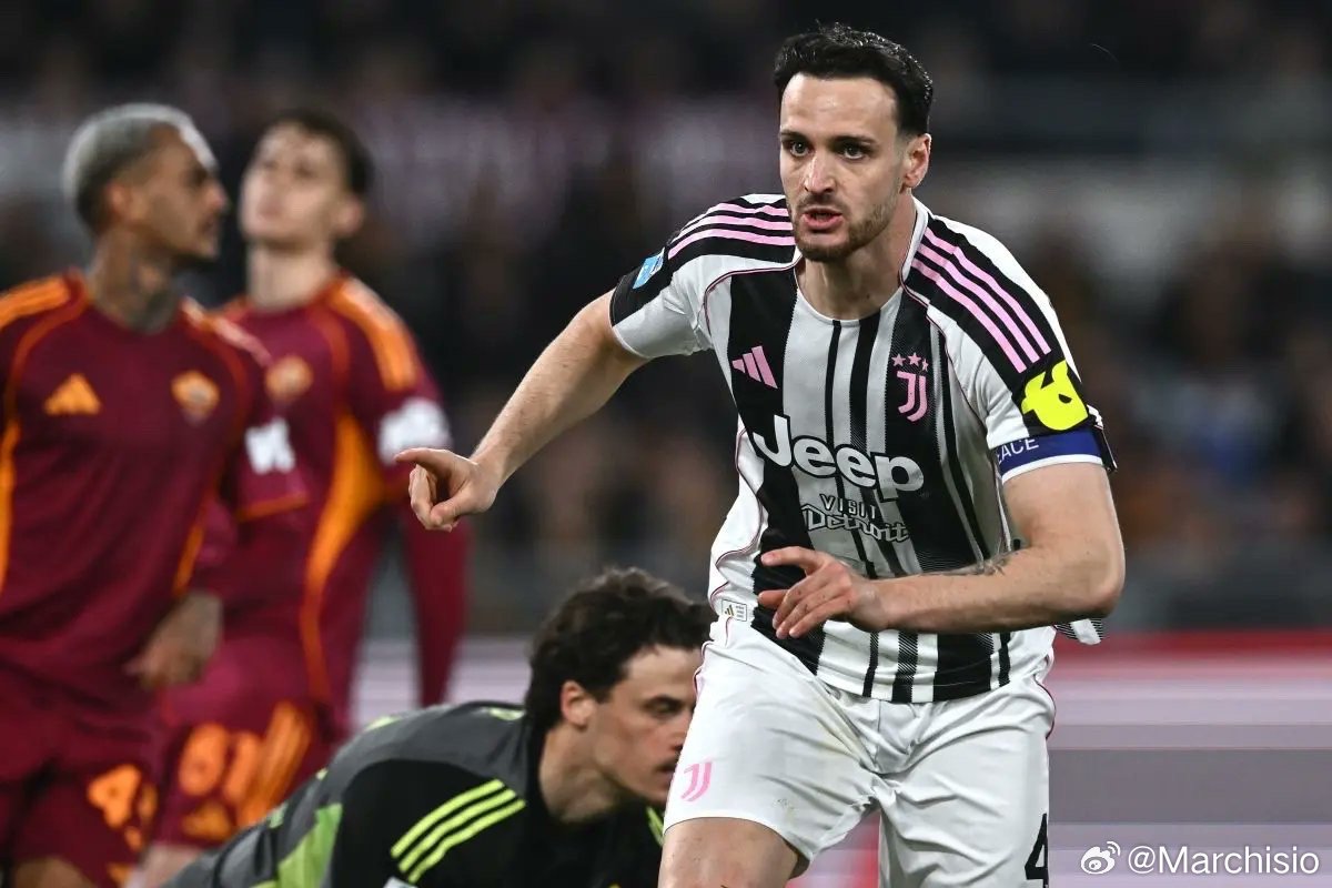 La Stampa：加蒂曾开玩笑说，如果他踢前锋，能进15到20个球。数据胜于雄