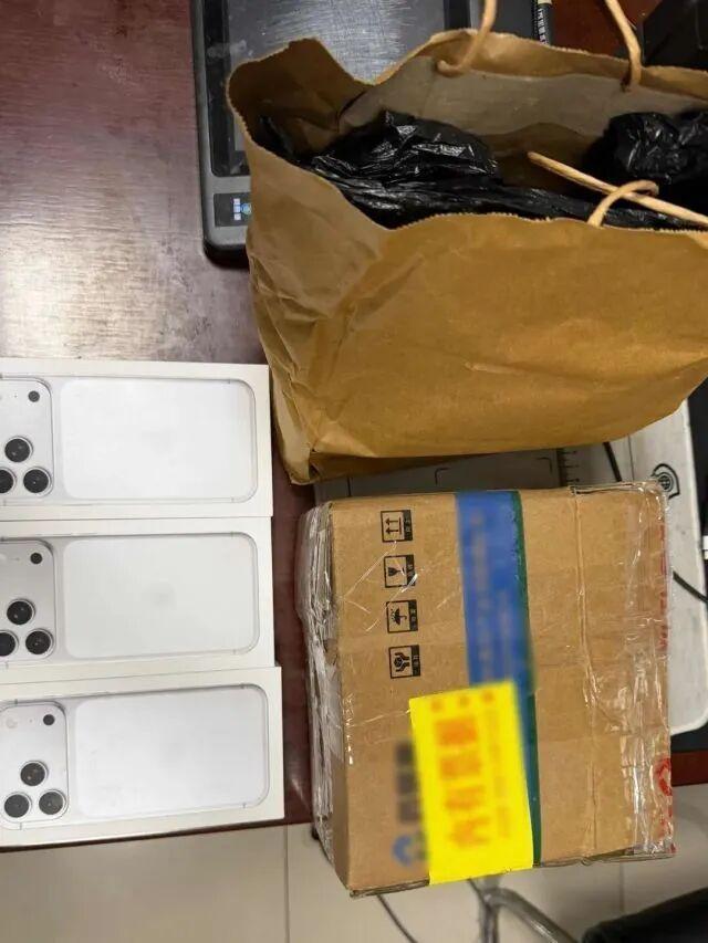 杭州男子花 600 元运费寄出一箱旧衣服，半路被警方拦截！打开后竟是三台全新苹果