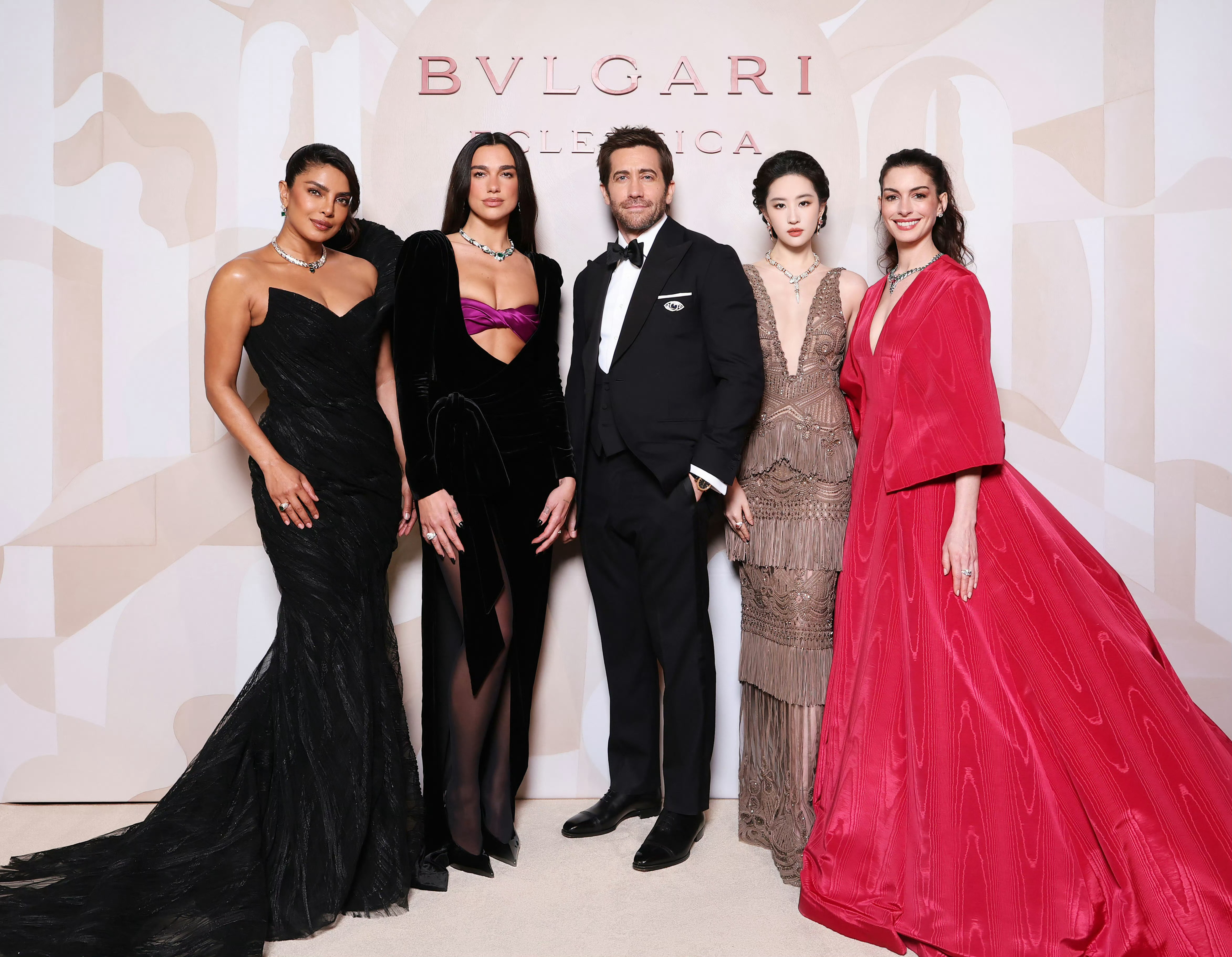 我真担心明天凌晨又自然醒了，我今天凌晨没闹钟就醒了，我本来就没打算要起来