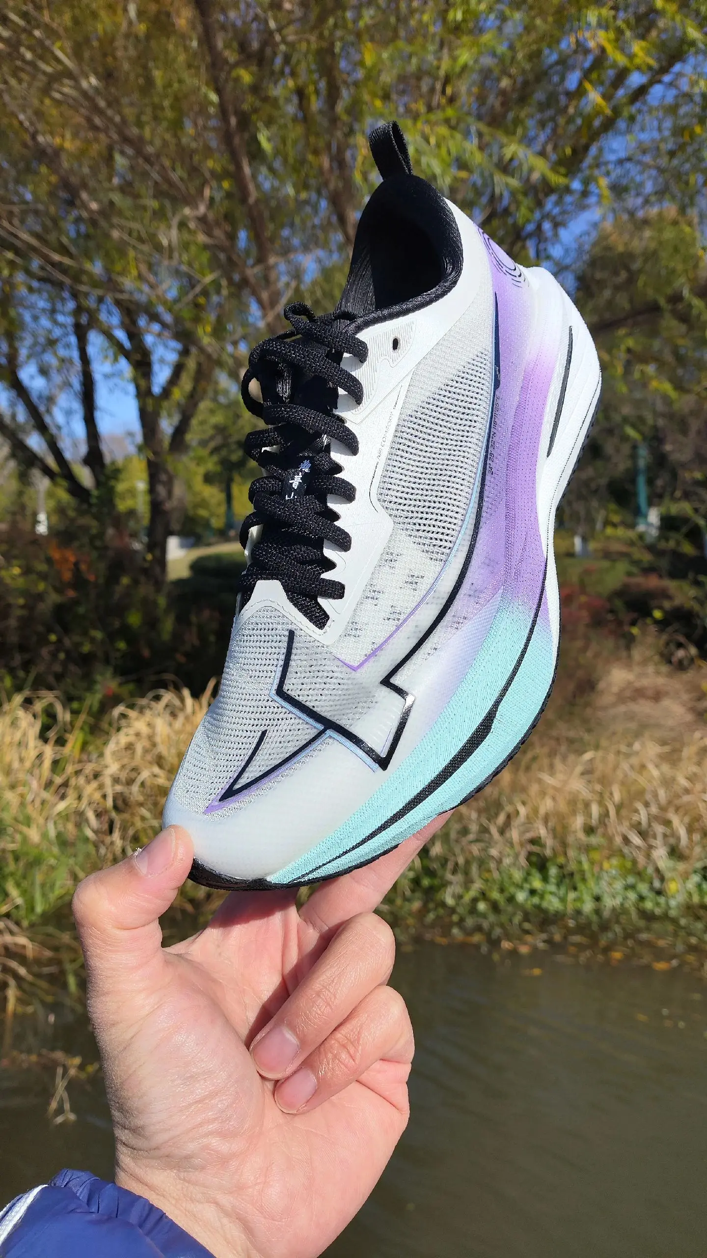 一句话点评一下下【一体成型2代】