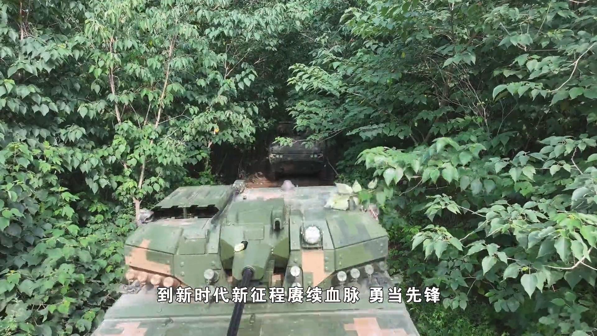 转中陆某部多型新八轮。 