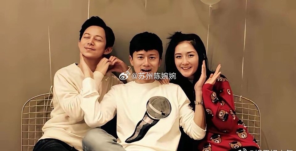 张杰为人如何，我不清楚谢娜为人如何，我也不清楚但我唯独清楚何炅，他的人品圈内圈外