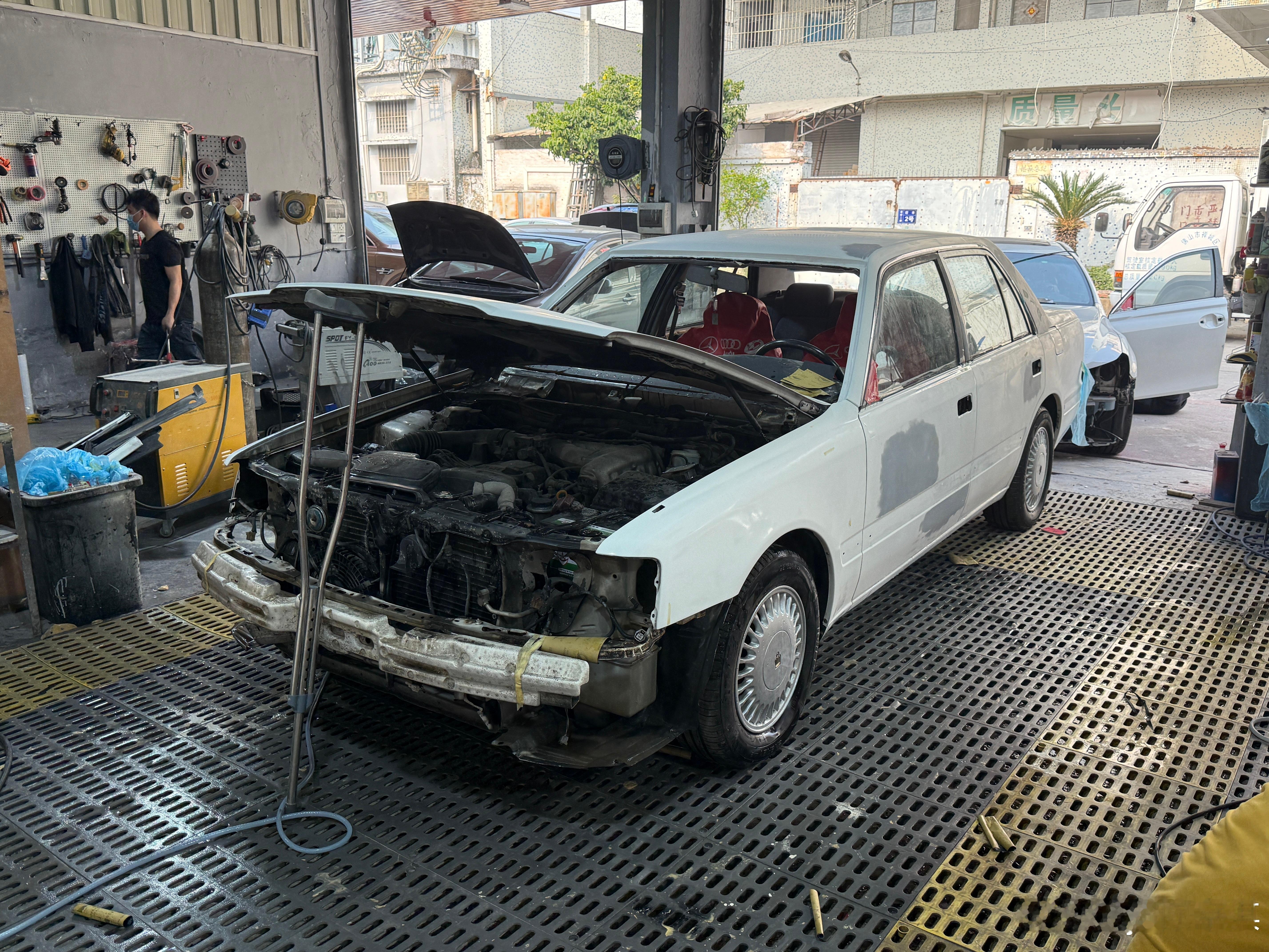 等了两个月之后，我的皇冠155翻新终于有进度了 广州