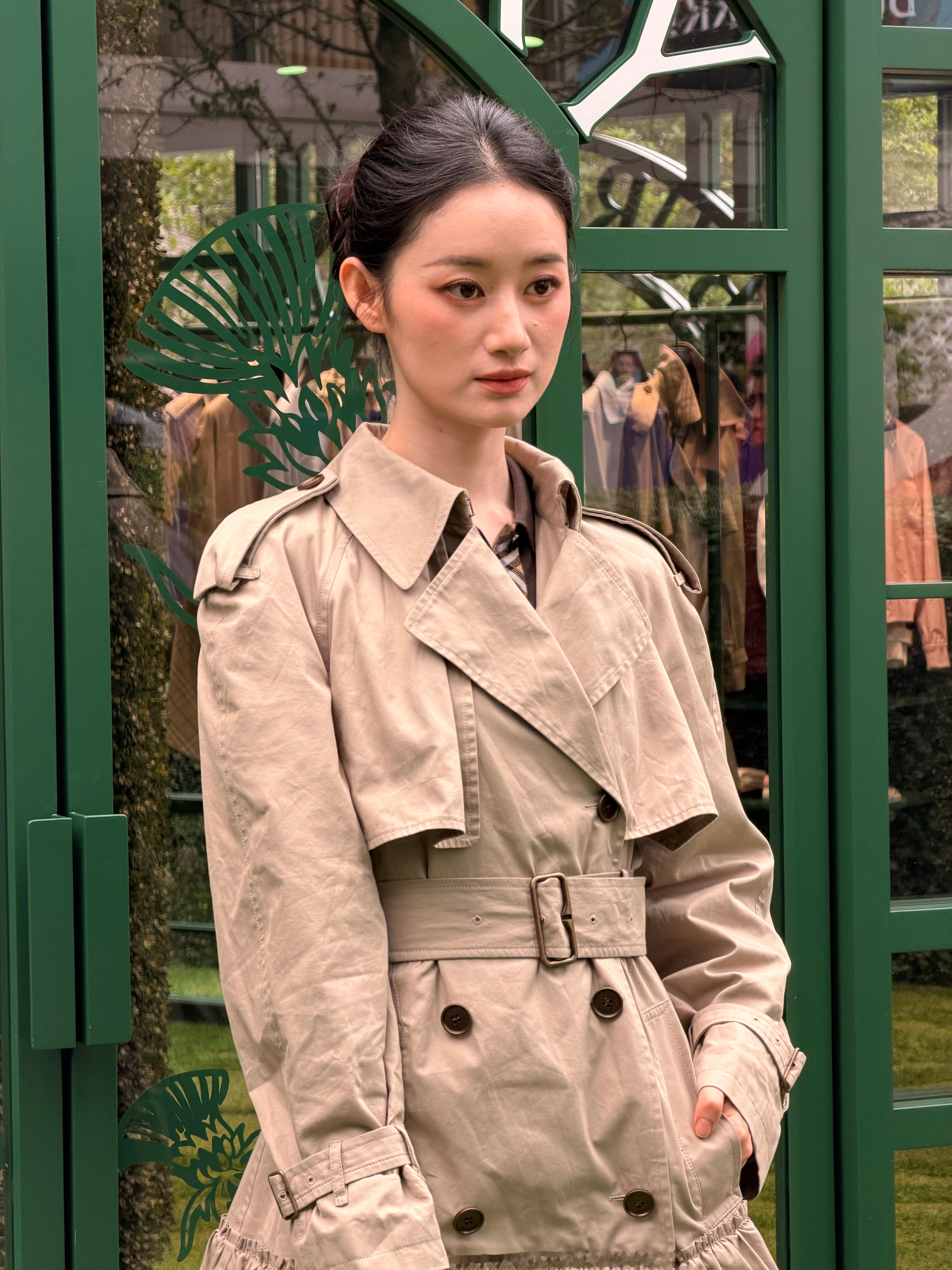 郭晓婷｜BURBERRY 盛夏秘境📍上海·恒隆广场郭晓婷郭晓婷Burberry