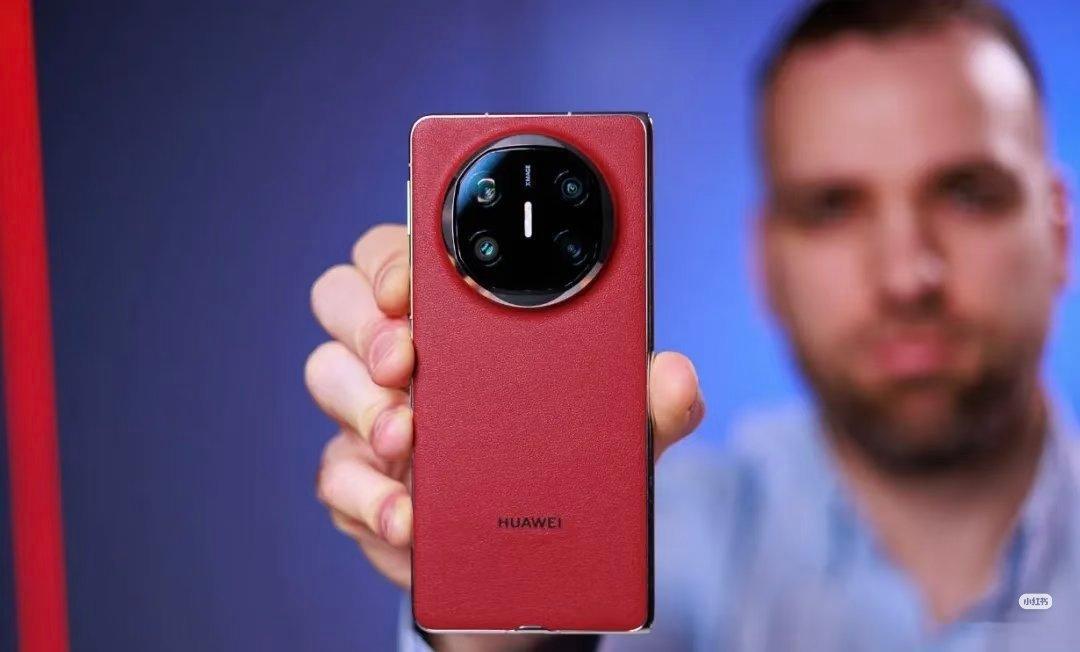 华为MateX7大折叠配置曝光更轻薄更全能，开始有点期待了![笑而不语] ​​​