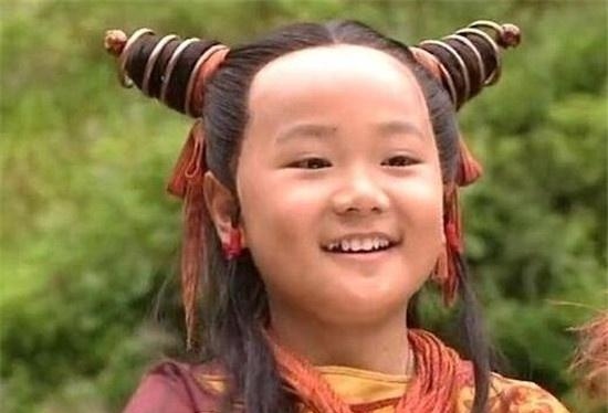 曹骏[超话]曹骏外甥当然要像舅舅了 是陪我长大的人[太开心][太开心]曹骏模仿金