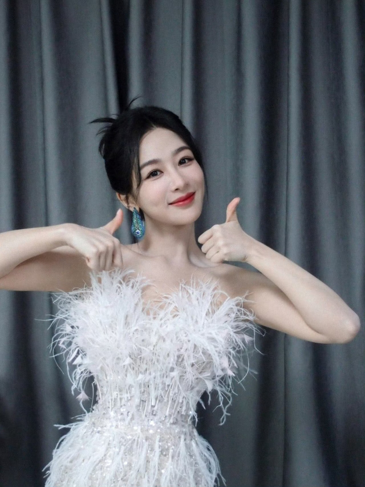 [心]#杨紫黄瀛子# 愿生活如诗般自由，愿你能做自己喜欢的事​​​