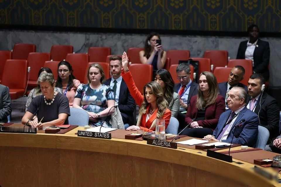 就在刚刚
联合国深夜表决遇阻，停火草案再遭“美国一票拦路”，加沙生死时速谁来破局