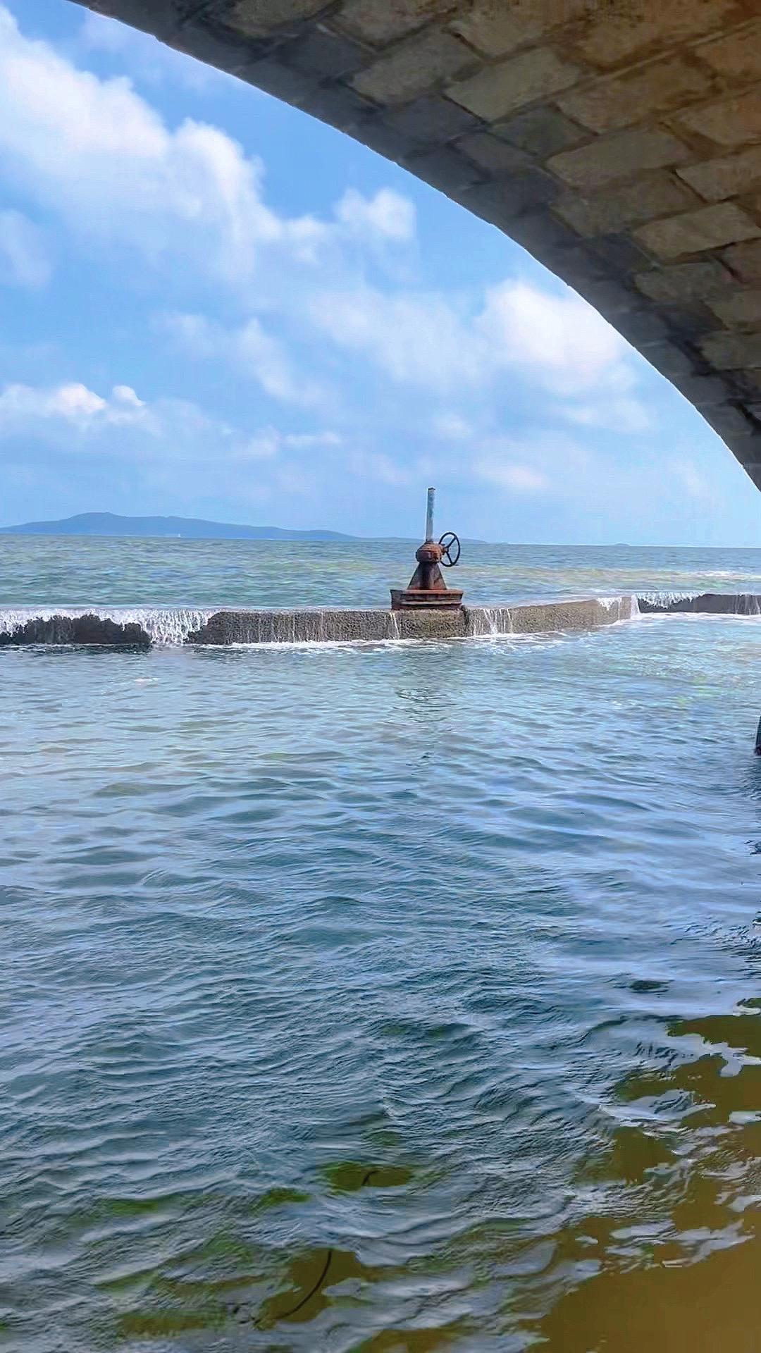 饮食是精气神的重要来源 不要年纪轻轻，就变成碳水脸  碳水摄入过多，还...