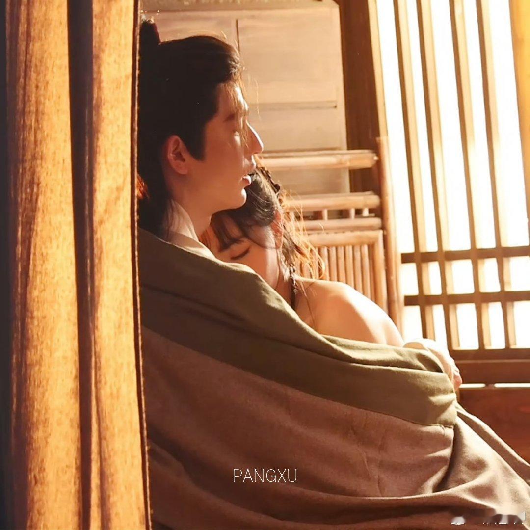 张凌赫田曦薇逐玉刮痧戏花絮张凌赫田曦薇逐玉刮痧花絮哇！ 