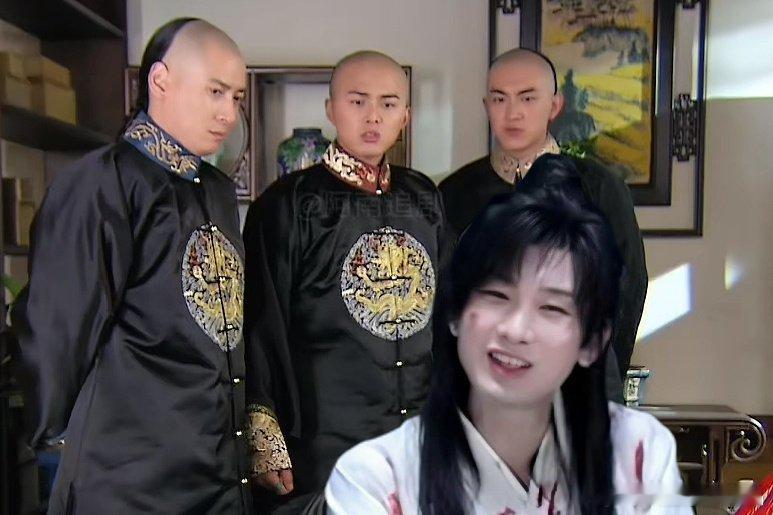 OMG！我真服了某些iejj的审美，怎么把老呃p到步步惊心里面的让他当若曦吗？ 