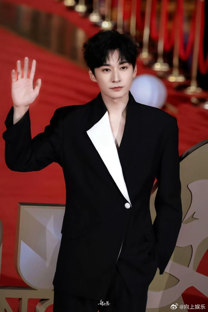 上一次看刘学义的剧还是念无双刘学义的每一步都算数刘学义的每一步都算数，从配角到主