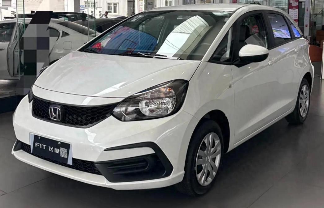 谁还在买新车？我问了身边一圈朋友，没一个人点头。
2026年一季度，国内汽车销量