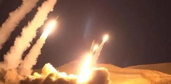 实锤？懂王打伊40天，美国亏惨，北约险崩。特朗普通俄的猜测，这下彻底藏不住了！美