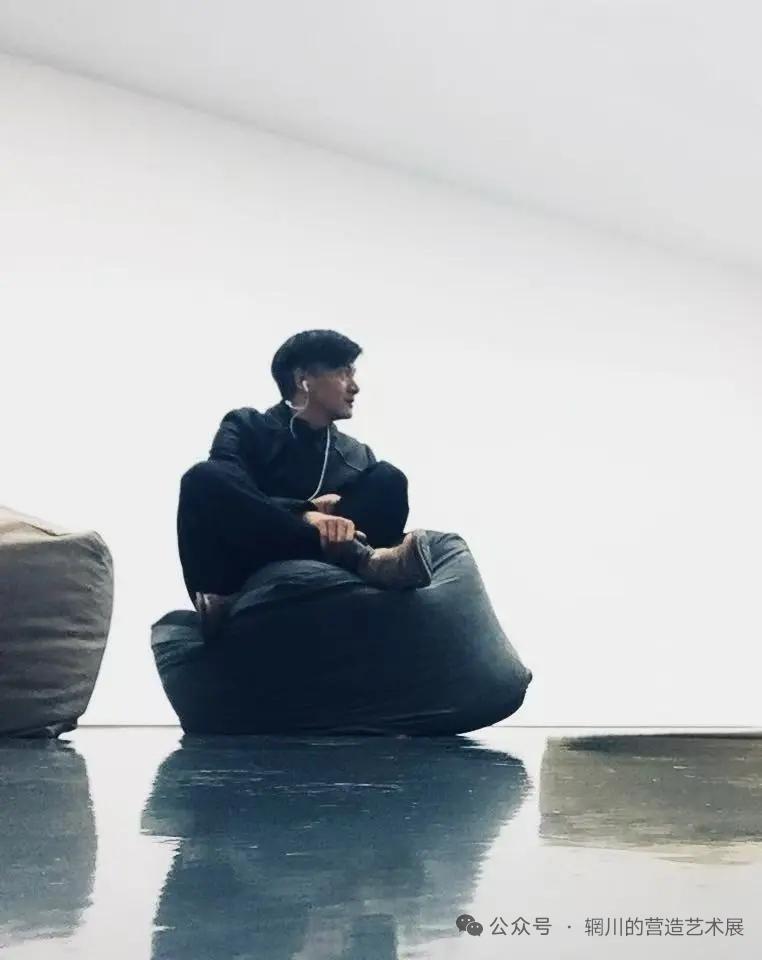 毛乃政（ALAN MAO）
博士毕业于中央美术学院油画专业，兼具澳大利亚新南威尔