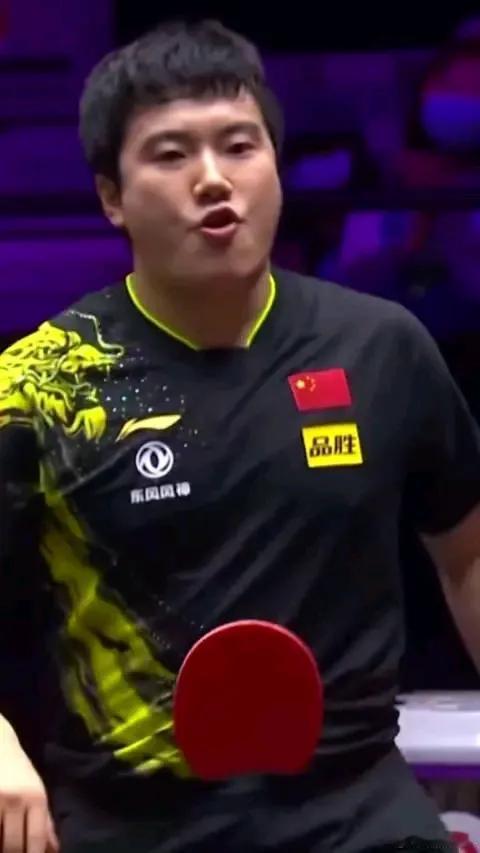 #乒乓球界出现过哪些笑话#
乒乓球界的笑话，可以说是，层出不穷，跃跃欲试，青出于