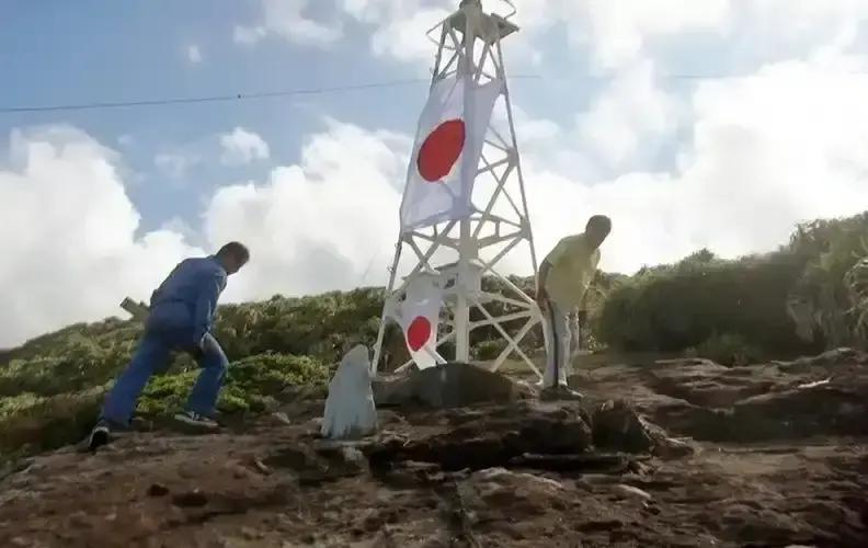 果不其然。

中国海警突然宣布了最新执法通报：对日本渔船“瑞宝丸”再次非法闯入钓