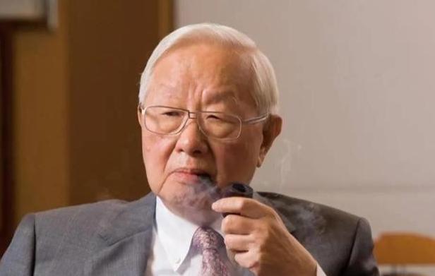 台积电创始人张忠谋，受访时曾再次语出惊人：“我真的认为，我的国家——美国，仍然是