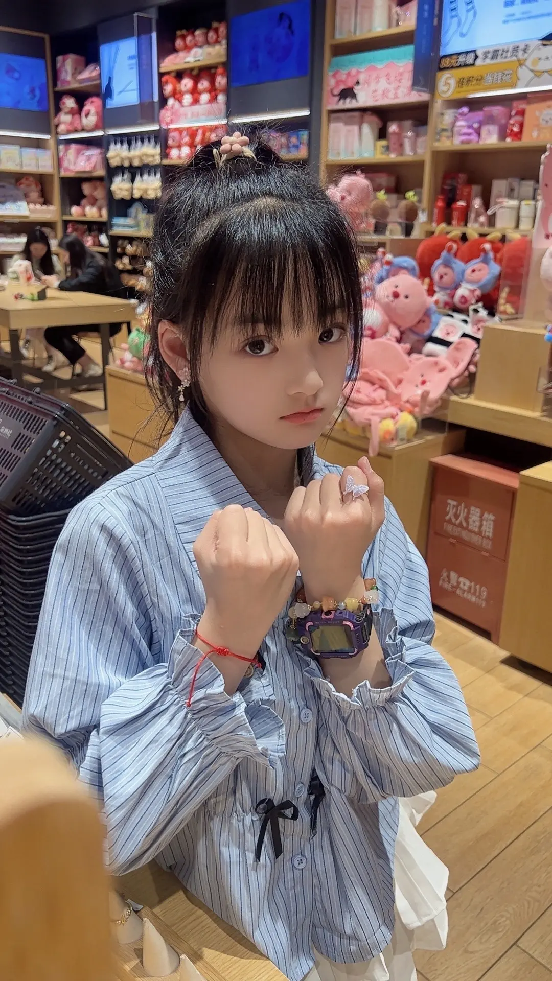 晒出我的星座宝宝 白羊座 白羊座女孩 骗你生女儿 超有镜头感的小女孩