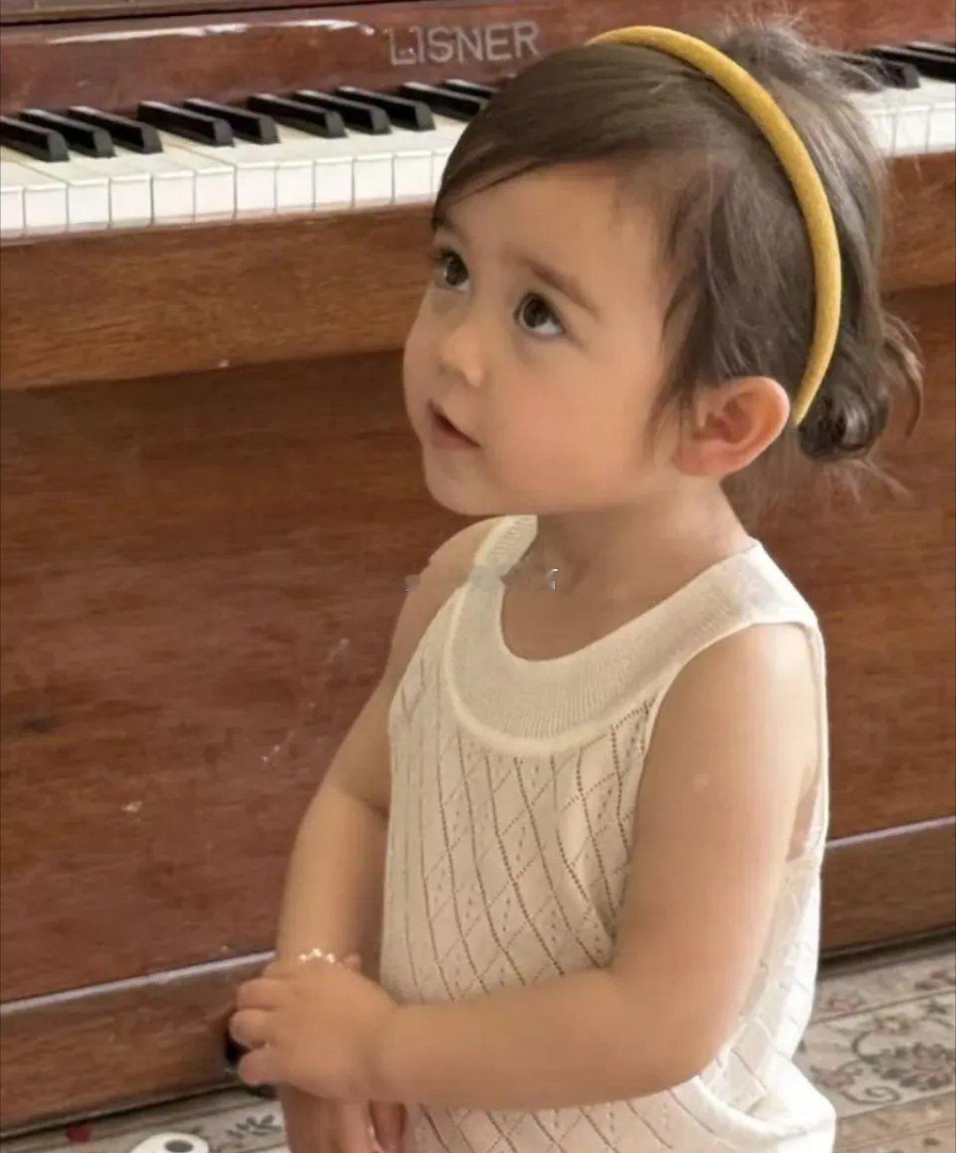 萌娃真的很可爱，怪不得那么多人喜欢生孩子。 