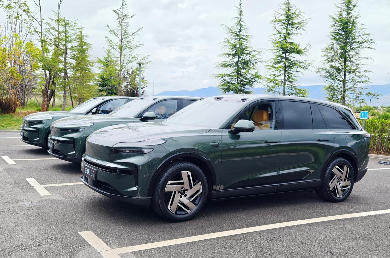 看完乐道 L80 发布会，这台车给我的感觉就是真能装，特别适合我这种喜欢自驾游的