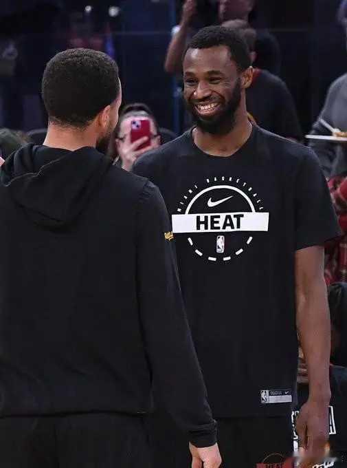 2022年冠军功臣，记者：勇士有意交易回维金斯北京时间今日，据NBA记者Bret