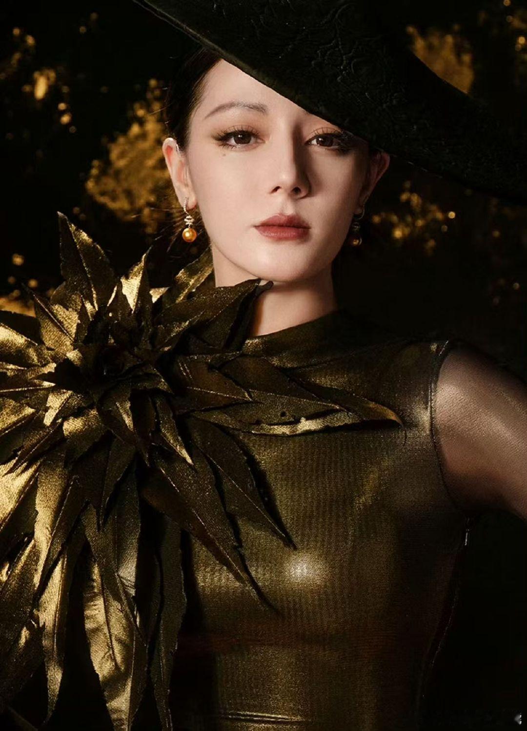 VOGUE盛典白鹿礼服压了迪丽热巴VOGUE红毯 VOGUE 红毯看点满满，群星