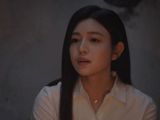 陈妍希杀回白月光赛道从沈佳宜到岑矜，陈妍希的白月光之旅从未停歇。沈佳宜是青涩的初