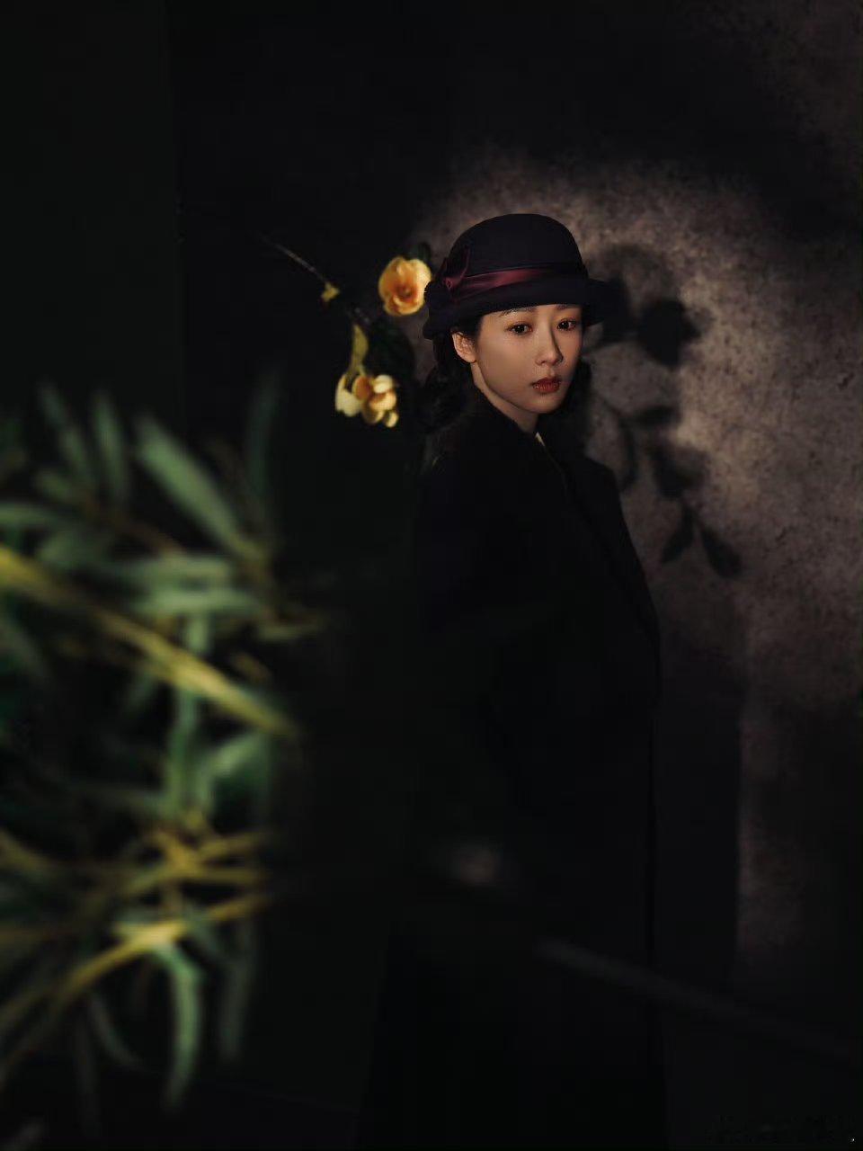 杨紫玉兰花海报杨紫新剧定妆照杨紫玉兰花海报，好美啊，