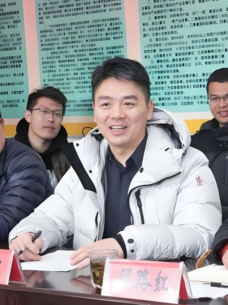 我有一个问题，要是刘强东突然停止给家乡送年货，村民会不会骂他？东哥这几年给家乡父