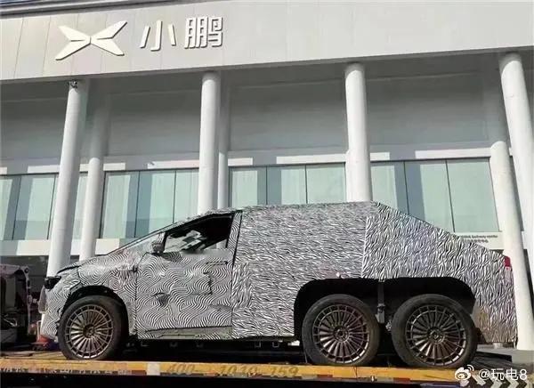 网传小鹏“陆地航母”的伪装照，新车可能会在今年Q4开启预订，实际的量产交付可能得
