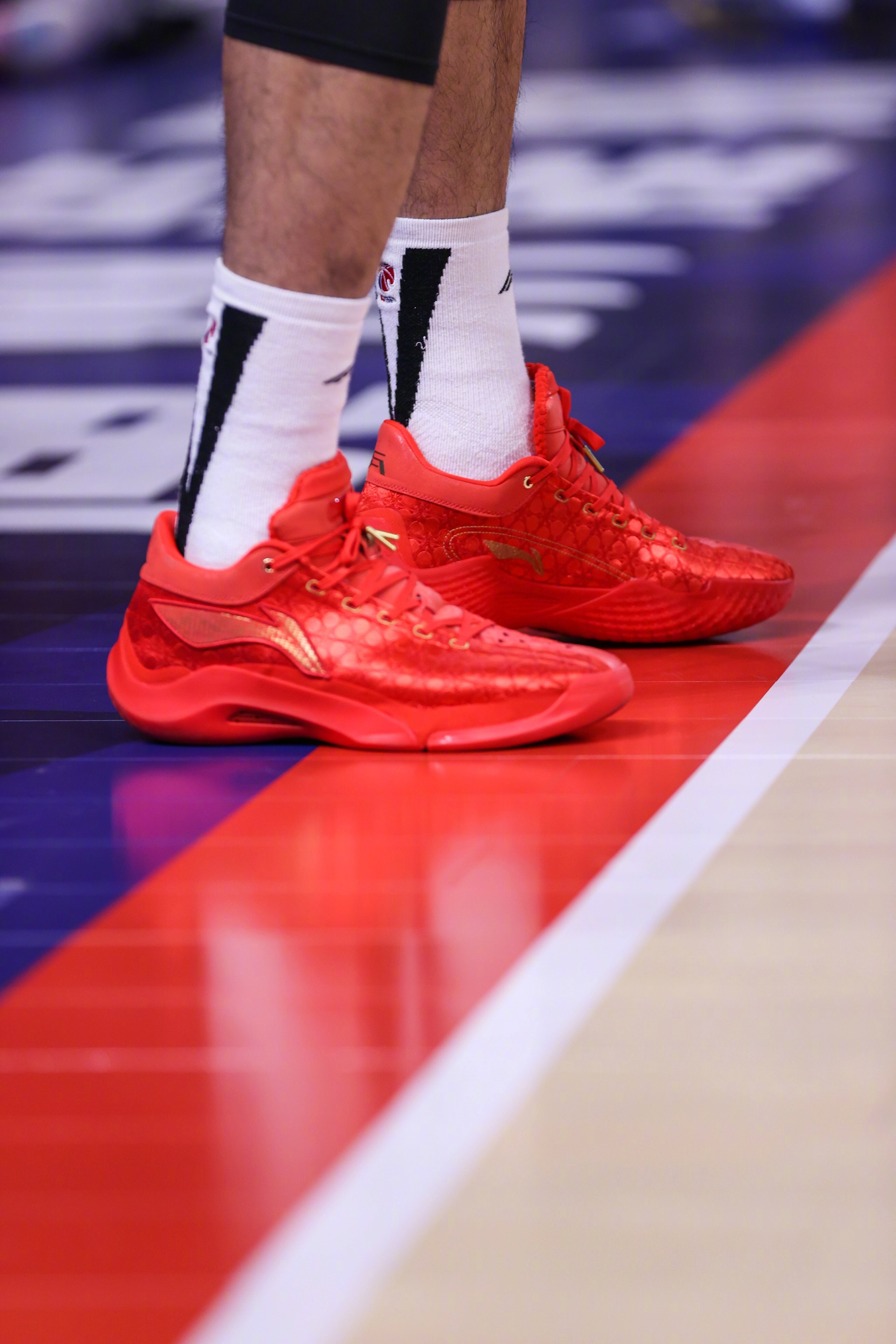 CBA鞋视角 LI-NING YUSHUAI XX那一抹中国红，满眼都是驭帅二十