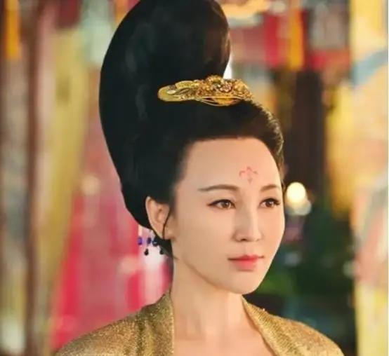 713年，太平公主被李隆基赐死，临刑前，她对李隆基道：“看在我帮你登上皇位的份上