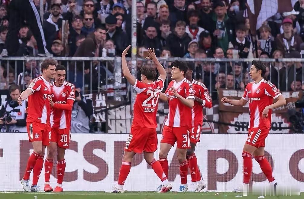 拜仁 这就是全欧最强进攻火力！拜仁在雪藏了凯恩和迪亚斯的情况下，仍然客场5-0大