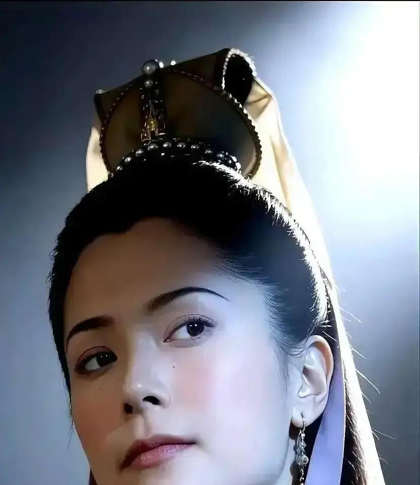 新版《寻秦记》删光白月光
 
新版电影把琴清整段剪掉，一刀不剩。导演黎震龙说，这