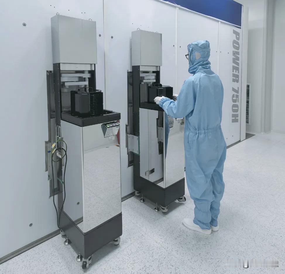 国产芯片制造迎里程碑式突破！首台串列型高能氢离子注入机打破国外垄断！

芯片制造