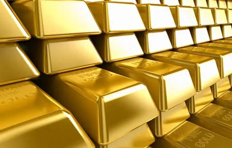 39万亿美债，美国3.4亿人分，人均11万，三口之家直接33万。别觉得数字大，你