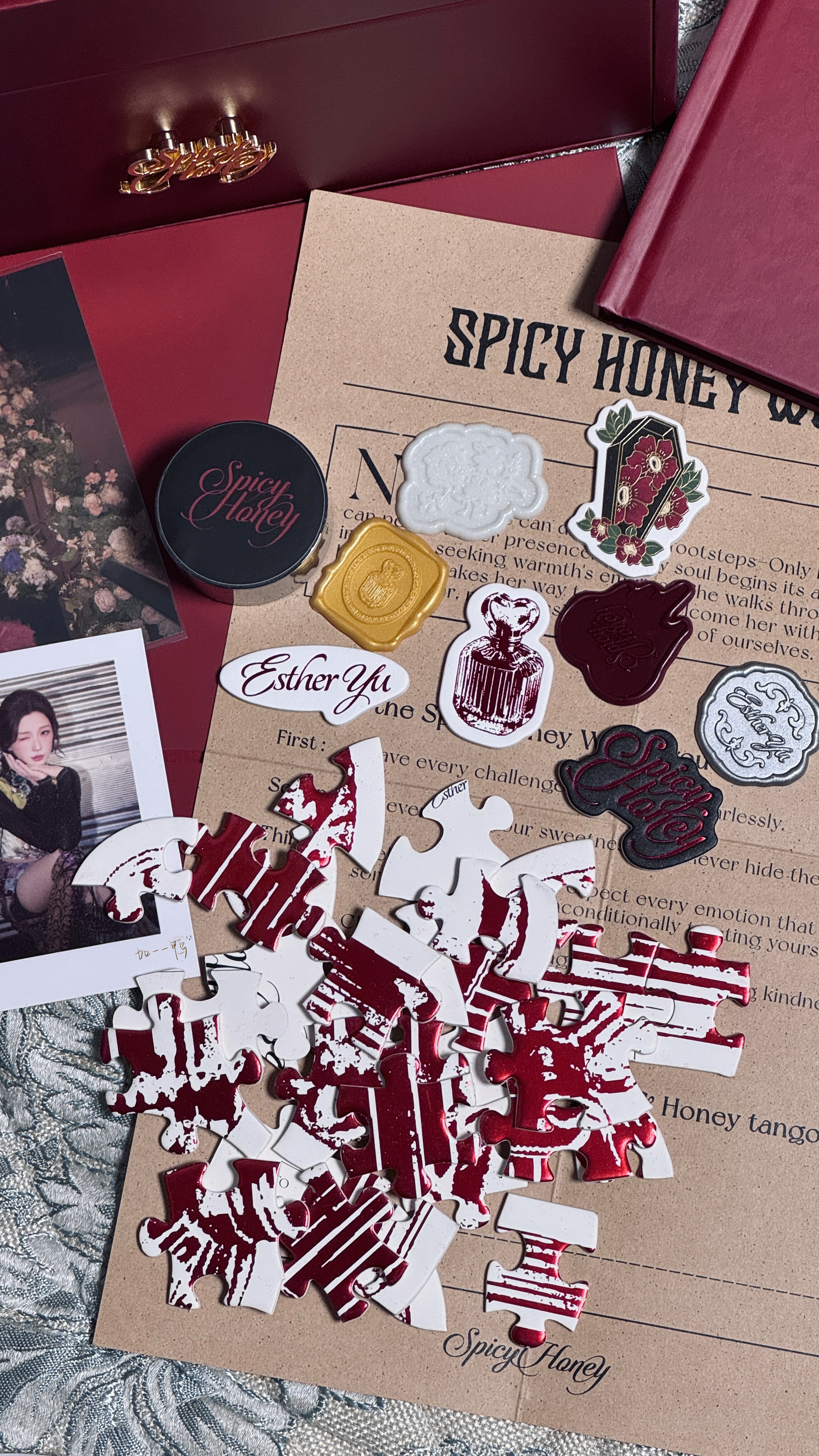 𝑬𝒔𝒕𝒉𝒆𝒓 𝒀𝒖 ·「𝑺𝒑𝒊𝒄𝒚 𝑯𝒐𝒏𝒆?