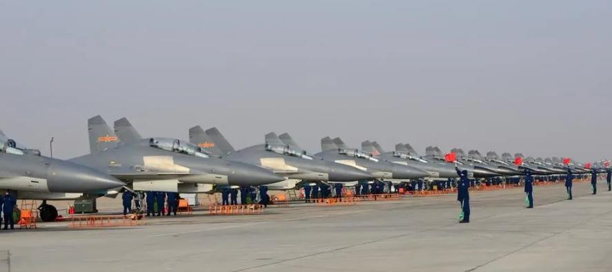 歼16机群从巴基斯坦起飞，跨洲突入红海防空圈！美以雷达彻夜难眠

歼16真正让人