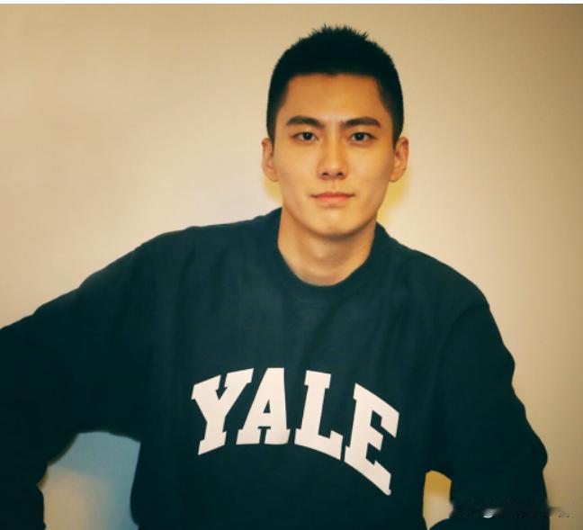 “我不去清华，我要去美国读大学。”18岁厦门高中生放弃保送清华，坚持要考耶鲁大学