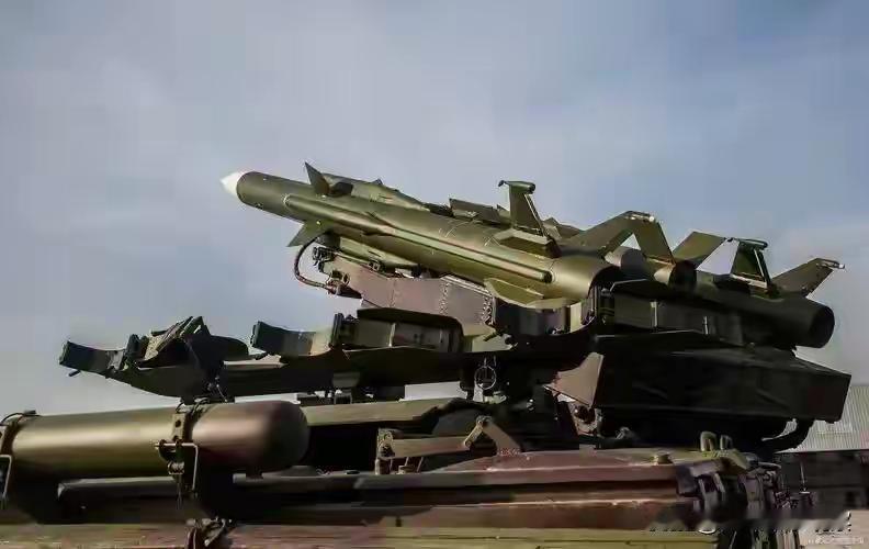 S-300名声废了！美战争部长：在美军袭击委内瑞拉期间表现不太好
美国这次对委内