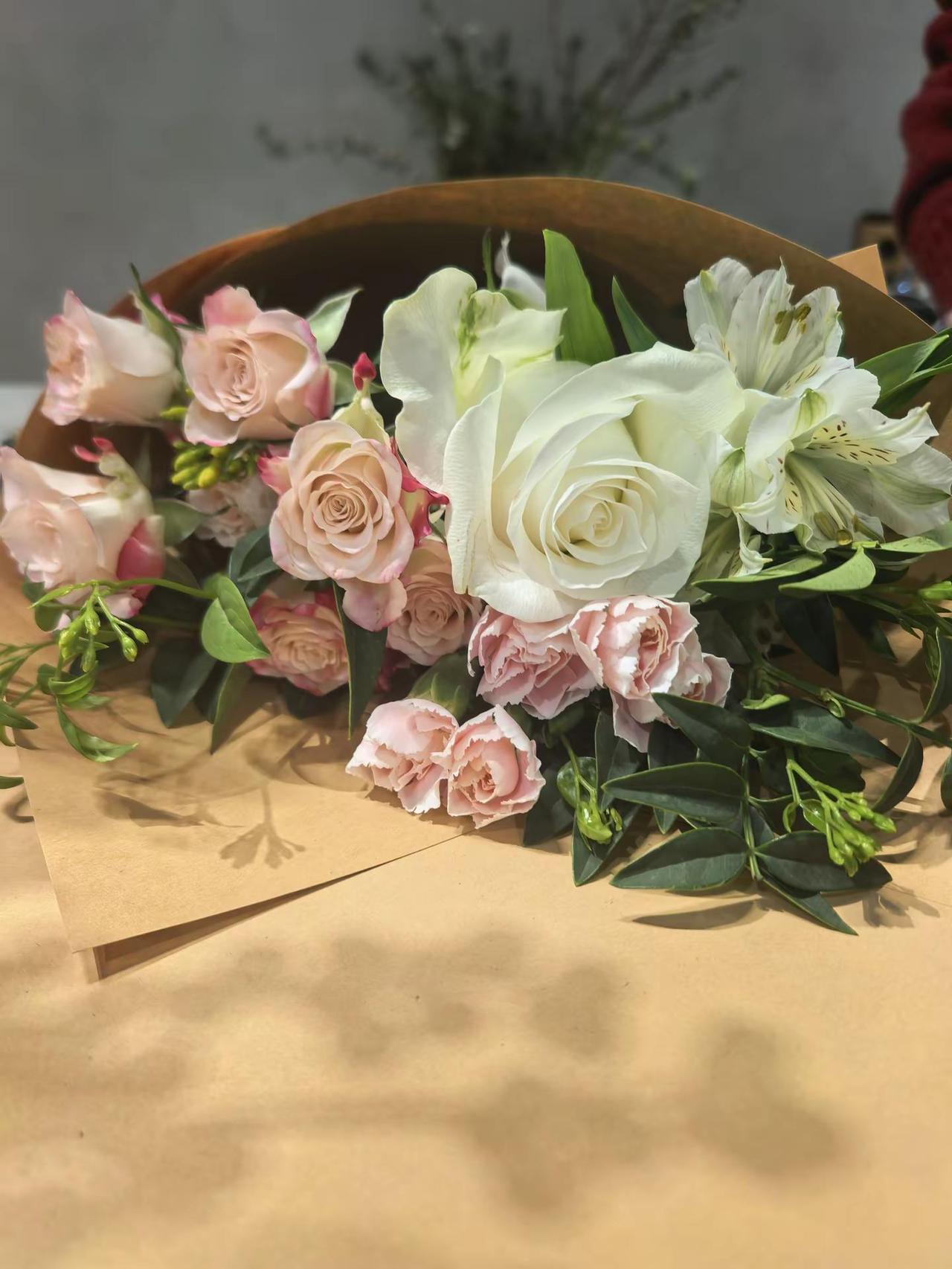 🌈 ③ ⑧ 快乐☪✨愿你：不被年龄所困，不被身材焦虑。独立、清醒、且自由。这一