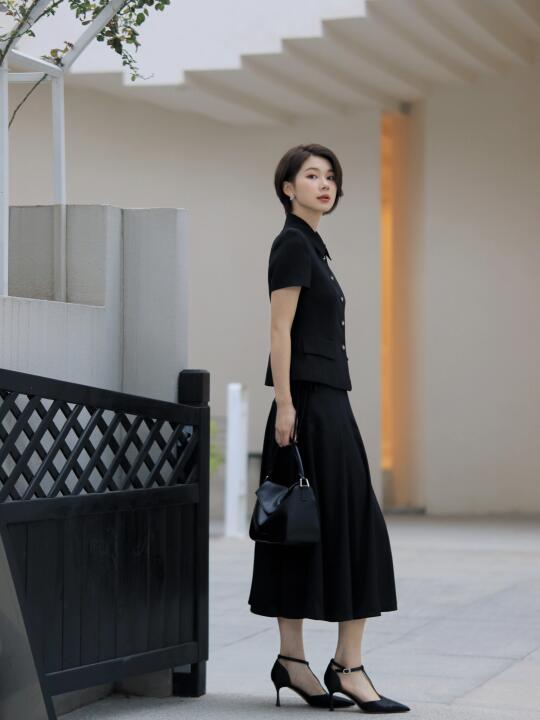挂耳短发，赫本风优雅2️⃣looks