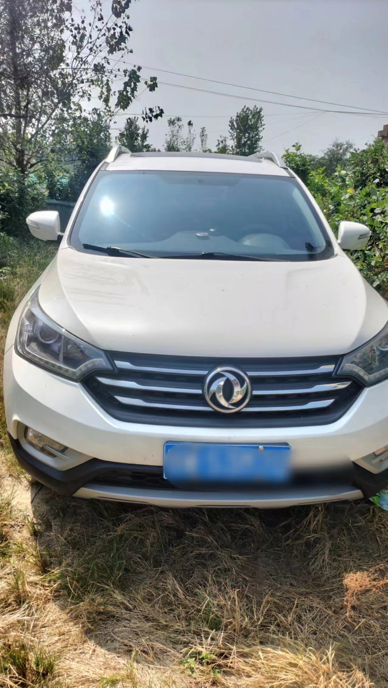 预售一台2017年11月上牌东风Ax7  1. 4T手动智悦型7万多公里，一两个