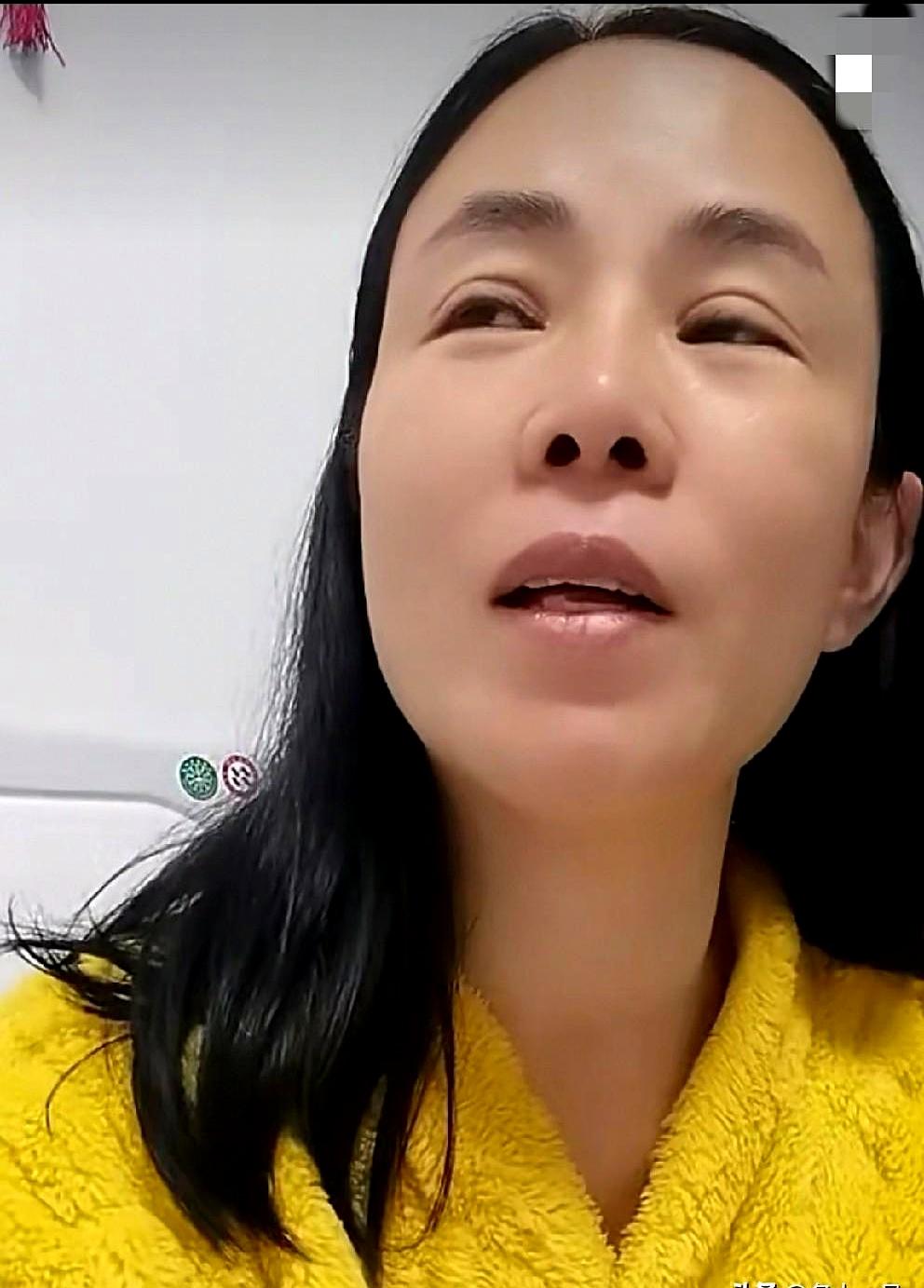 你还记得爸妈年轻时的样子吗？
说实话，现在手机里照片成千上万，可真到了想看看老照