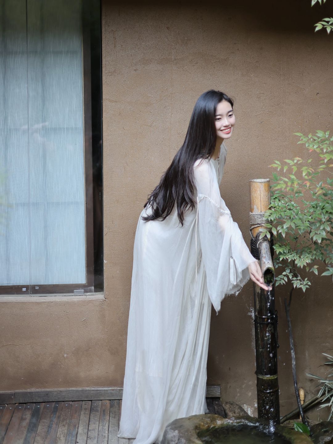 误入眉眼，可叹惊鸿