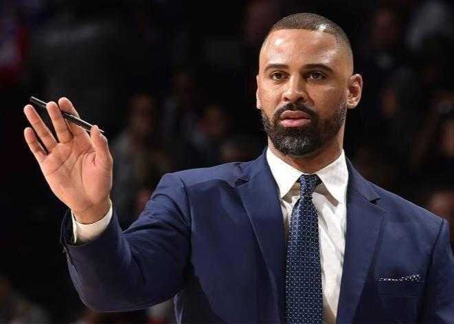 乌度卡：1-3落后是创造历史的机会，去年我们就拖到了抢七4月29日讯 火箭主帅乌