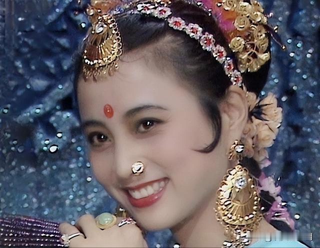 1997年，李玲玉和富豪杰瑞结婚，新婚之夜，李玲玉说：“你和我结婚，不怕离婚后我